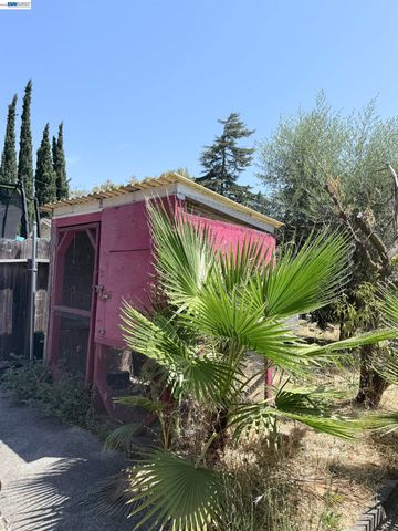 137 Viewmont Avenue, Vallejo, CA 94590