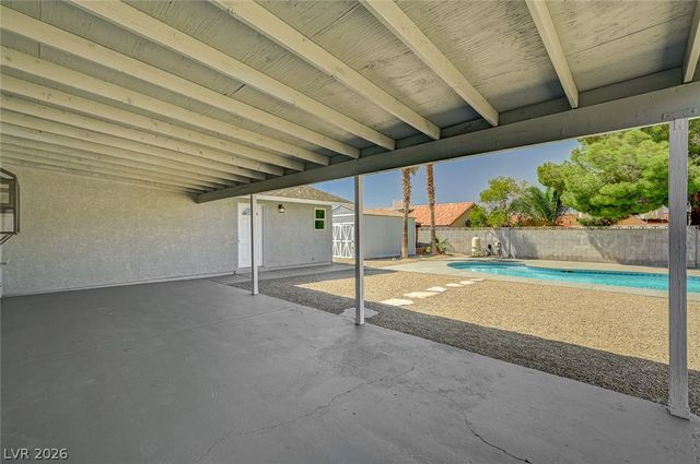 1580 Quarter Horse Drive, Henderson, NV 89002