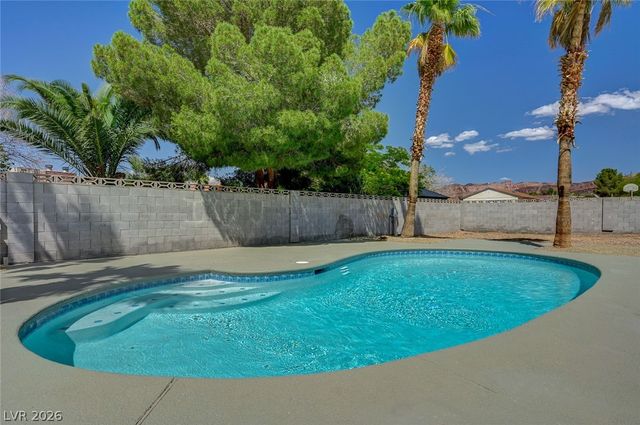 1580 Quarter Horse Drive, Henderson, NV 89002