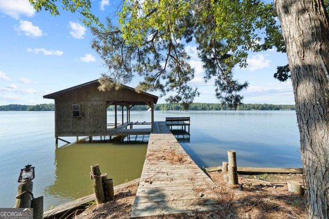 188 South Steel Bridge Road SE, Eatonton, GA 31024