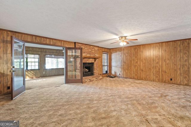 188 South Steel Bridge Road SE, Eatonton, GA 31024