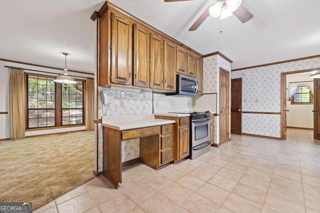 188 South Steel Bridge Road SE, Eatonton, GA 31024