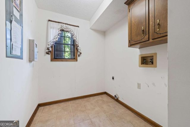 188 South Steel Bridge Road SE, Eatonton, GA 31024