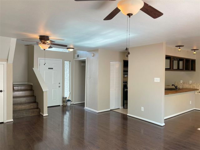 12315 Glenview Drive, Montgomery, TX 77356