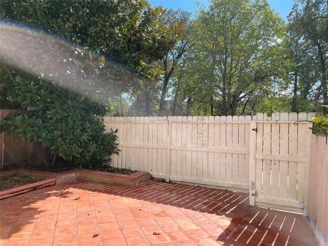 12315 Glenview Drive, Montgomery, TX 77356