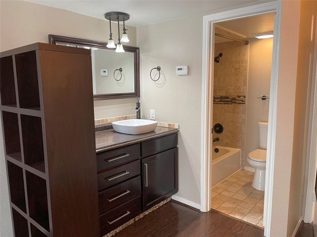 12315 Glenview Drive, Montgomery, TX 77356