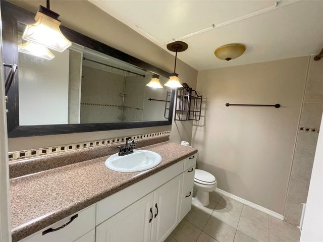 12315 Glenview Drive, Montgomery, TX 77356