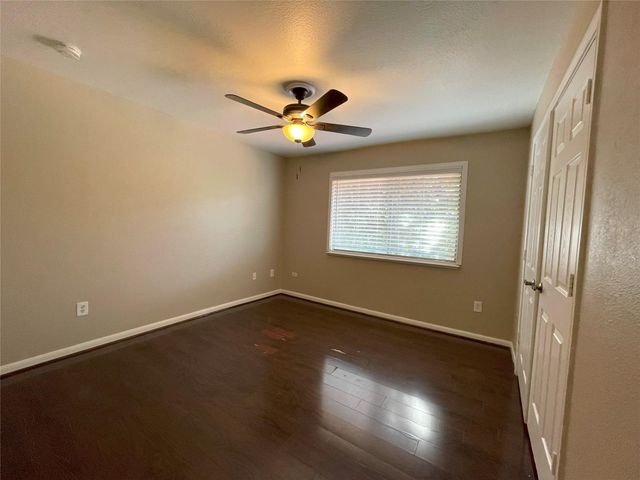 12315 Glenview Drive, Montgomery, TX 77356