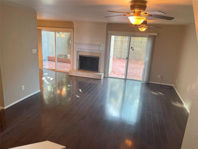 12315 Glenview Drive, Montgomery, TX 77356