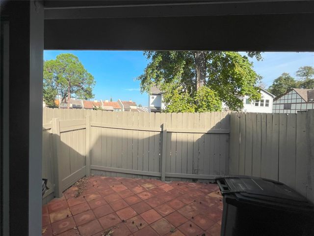 12315 Glenview Drive, Montgomery, TX 77356