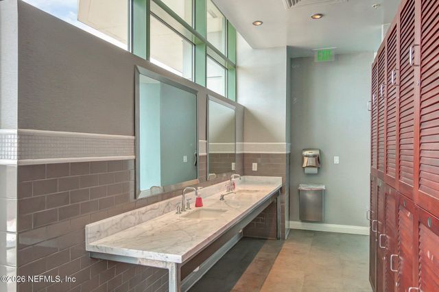 1431 RIVERPLACE Boulevard 3101, Jacksonville, FL 32207