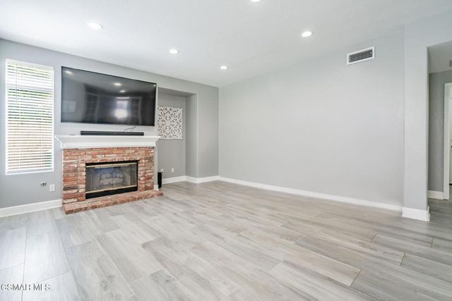 15621 Harte Lane, Moorpark, CA 93021
