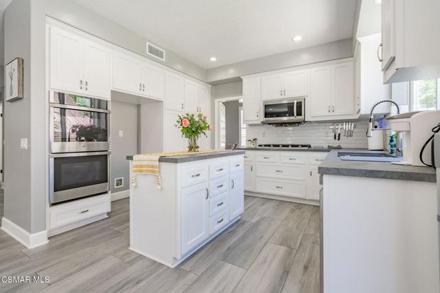 15621 Harte Lane, Moorpark, CA 93021