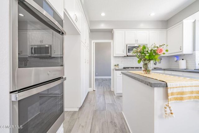 15621 Harte Lane, Moorpark, CA 93021