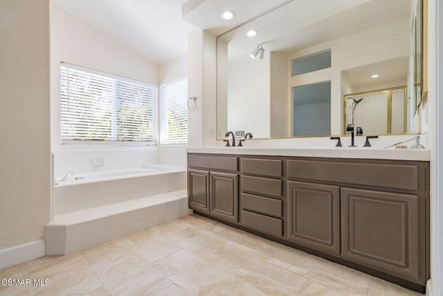 15621 Harte Lane, Moorpark, CA 93021
