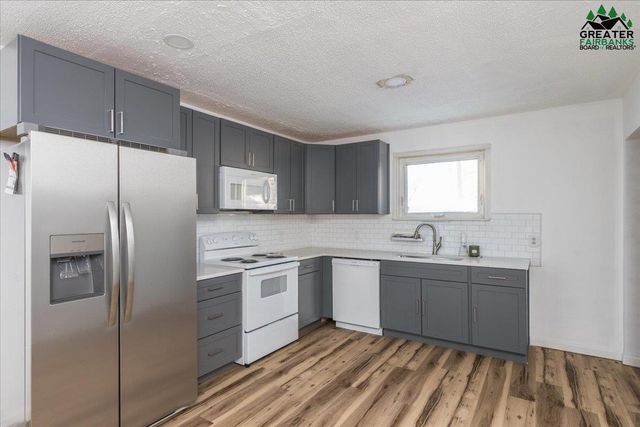 604 LATHROP STREET, Fairbanks, AK 99701