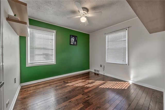 6619 W 77TH Terrace, Overland Park, KS 66204