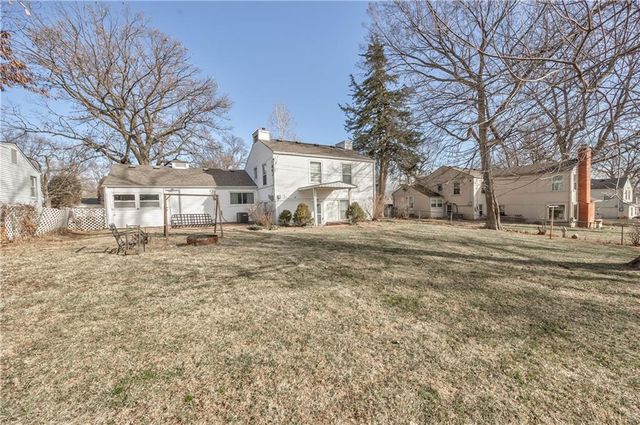 6619 W 77TH Terrace, Overland Park, KS 66204