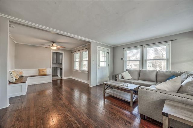 6619 W 77TH Terrace, Overland Park, KS 66204