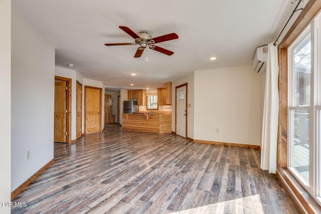 1065 Piercetown Road, Butler, TN 37640