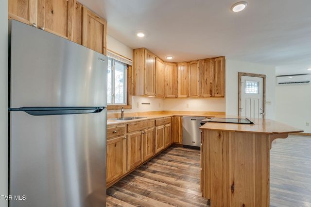 1065 Piercetown Road, Butler, TN 37640