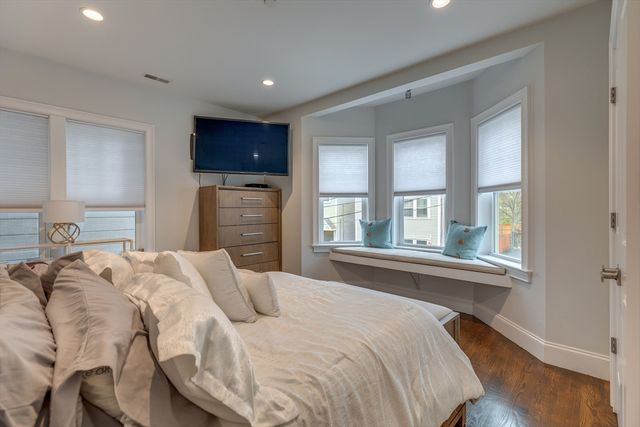 141 W 6th Street 1, Boston, MA 02127