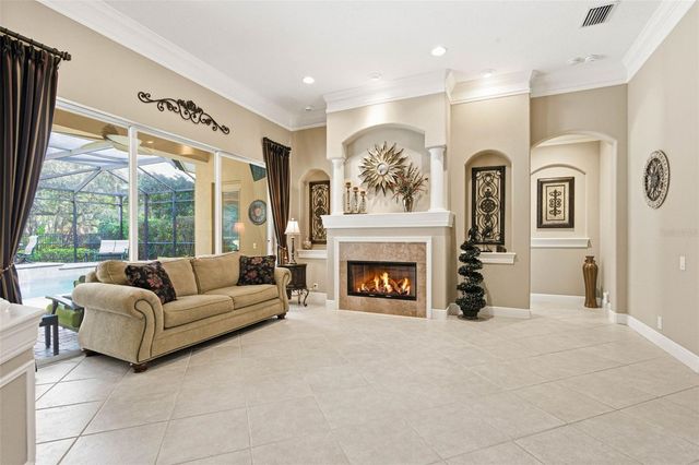 8453 DUNHAM STATION DRIVE, Tampa, FL 33647