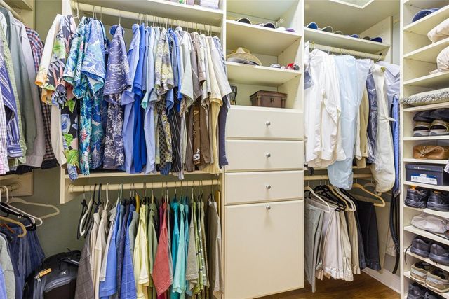 8453 DUNHAM STATION DRIVE, Tampa, FL 33647