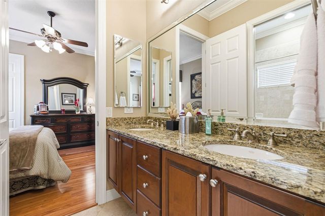 8453 DUNHAM STATION DRIVE, Tampa, FL 33647