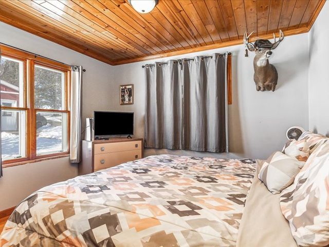 9257 N Veta Grande Road, Scales Mound, IL 61075