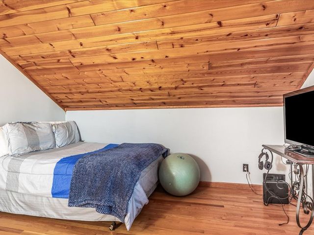 9257 N Veta Grande Road, Scales Mound, IL 61075