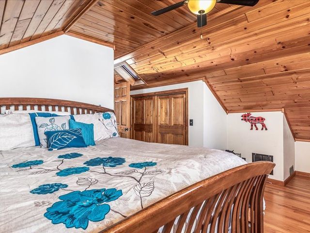 9257 N Veta Grande Road, Scales Mound, IL 61075