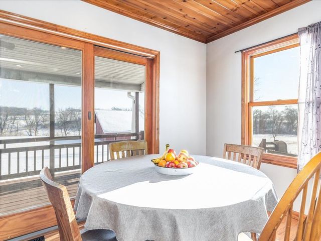 9257 N Veta Grande Road, Scales Mound, IL 61075