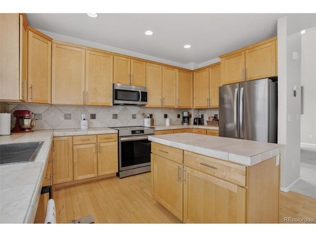 12850 Roslyn St, Thornton, CO 80602