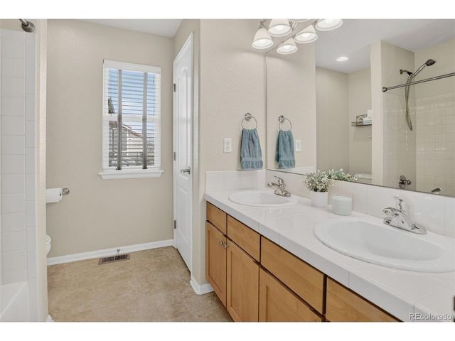 12850 Roslyn St, Thornton, CO 80602