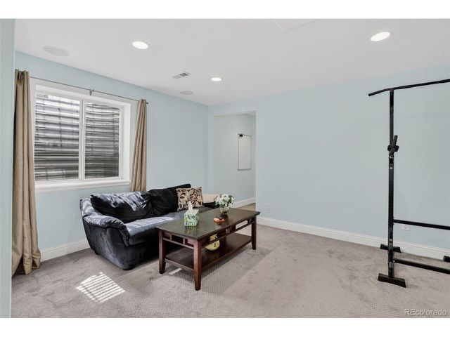 12850 Roslyn St, Thornton, CO 80602