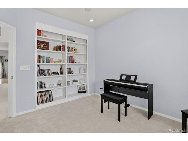 12850 Roslyn St, Thornton, CO 80602