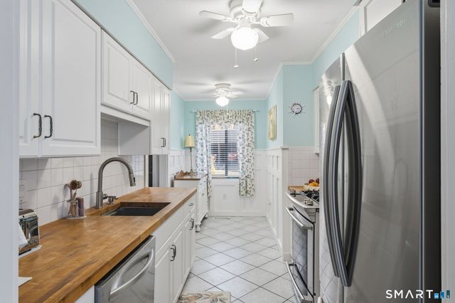 1 Coach Drive 1, Southington, CT 06489