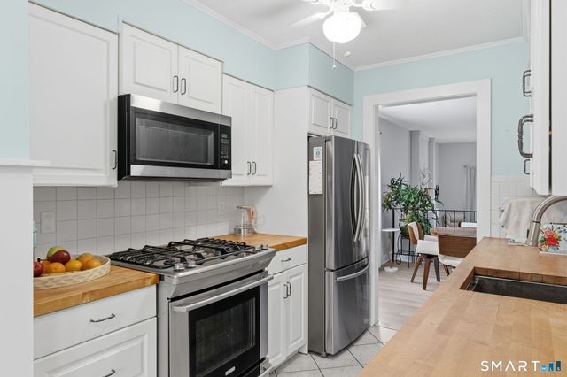 1 Coach Drive 1, Southington, CT 06489