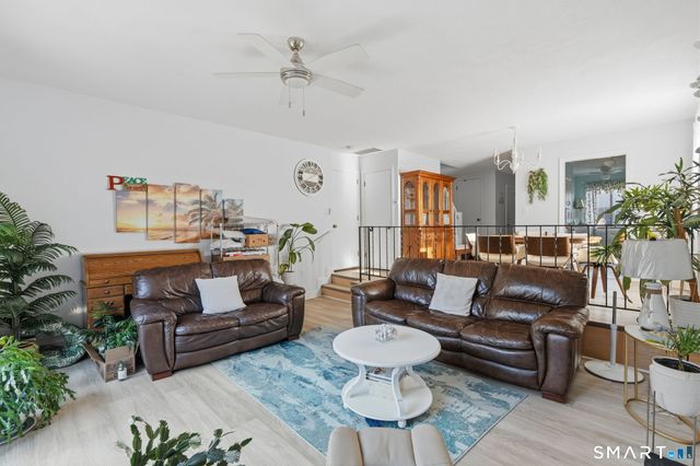 1 Coach Drive 1, Southington, CT 06489