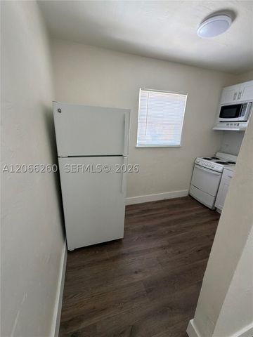 3669 Thomas Ave 7, Miami, FL 33133