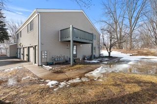 4874 Grenwich Trail N, Oakdale, MN 55128