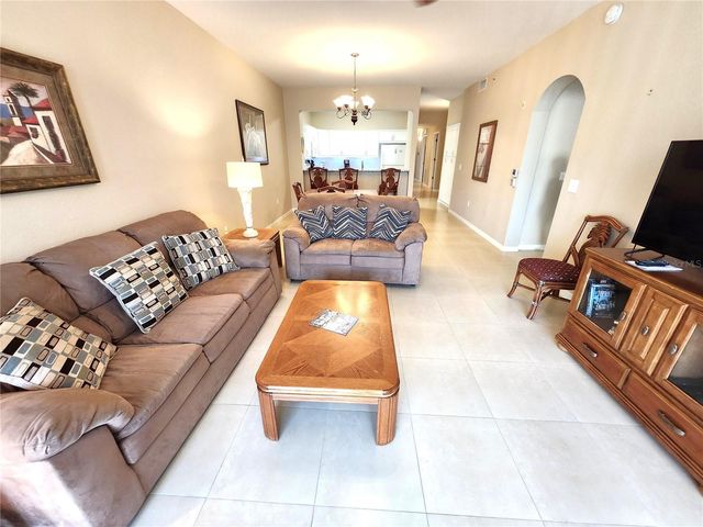 5127 MELBOURNE STREET F103, Punta Gorda, FL 33980