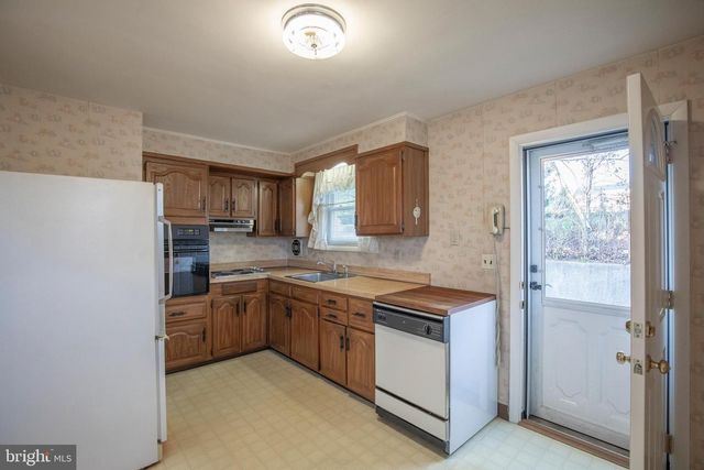 1435 WALNUT ST, Norristown, PA 19401