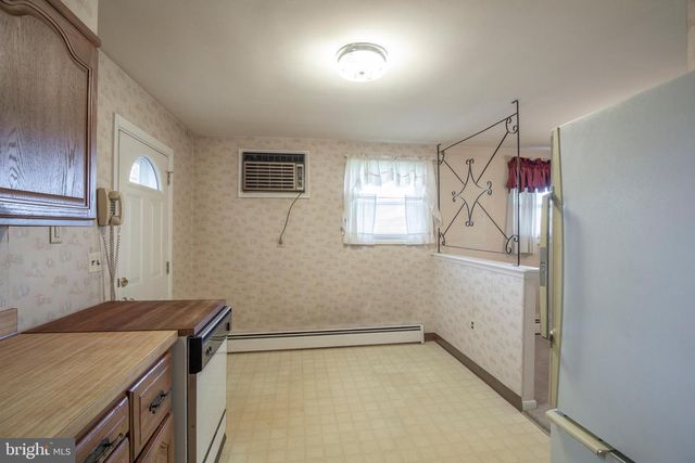 1435 WALNUT ST, Norristown, PA 19401