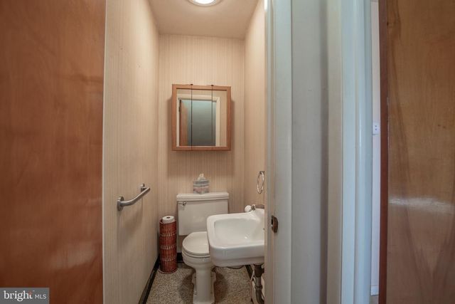 1435 WALNUT ST, Norristown, PA 19401