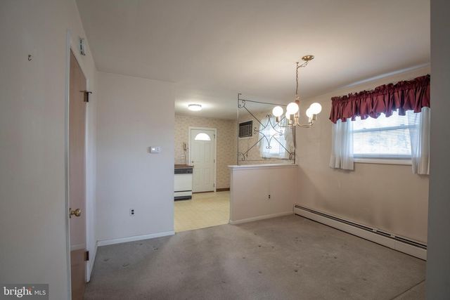 1435 WALNUT ST, Norristown, PA 19401