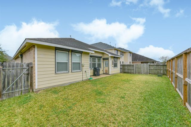 4522 E Meadow Drive, Deer Park, TX 77536