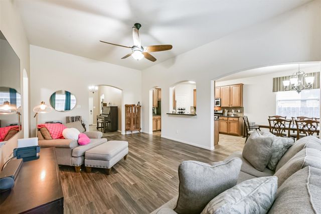 4522 E Meadow Drive, Deer Park, TX 77536