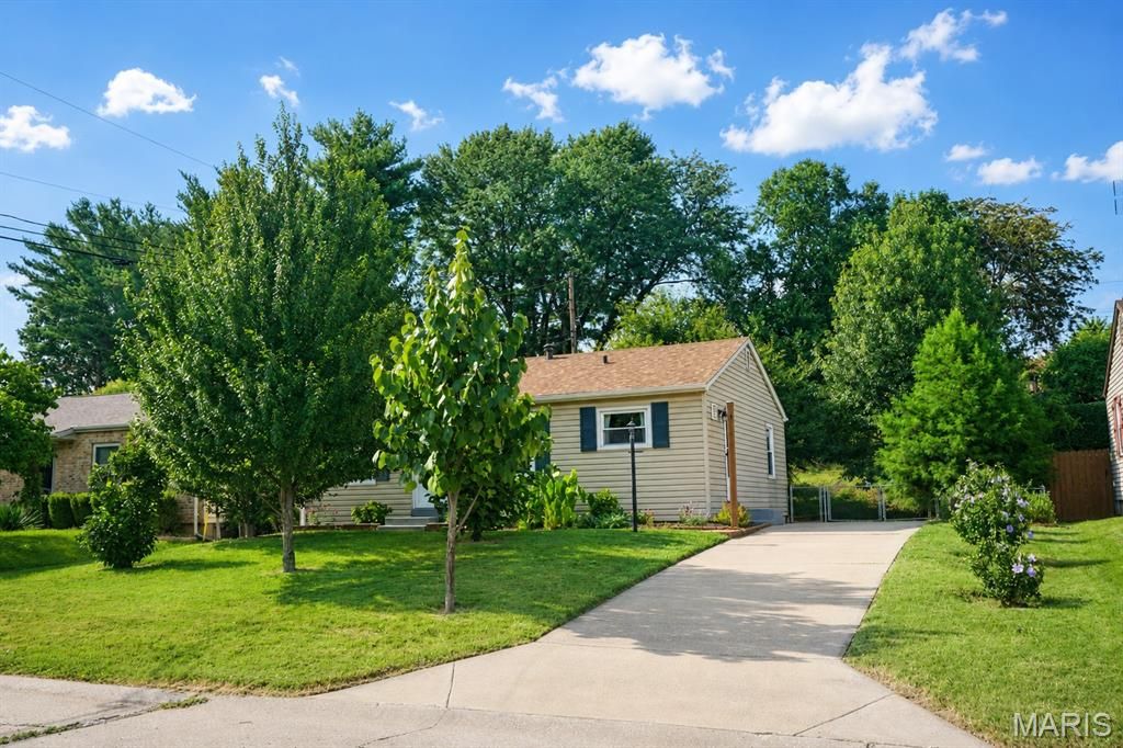 2649 Timberlake Drive, Maryland Heights, MO 63043